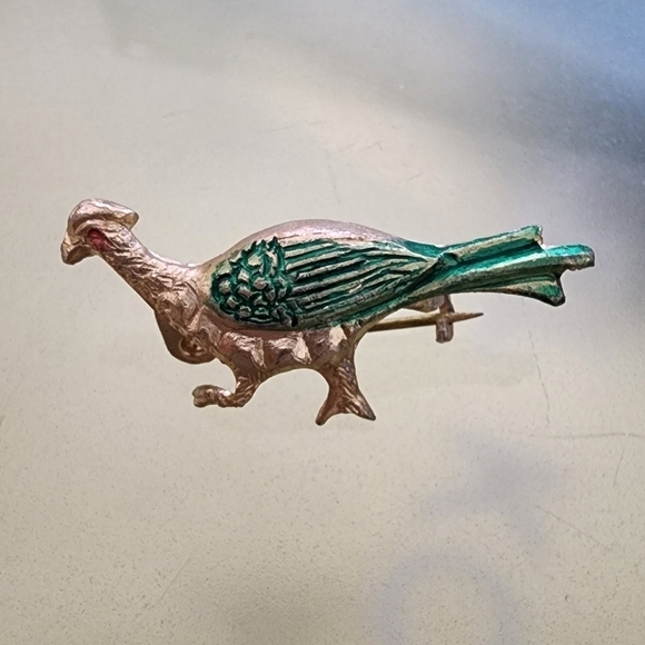 Vintage Jewelry - Vintage bird brooch